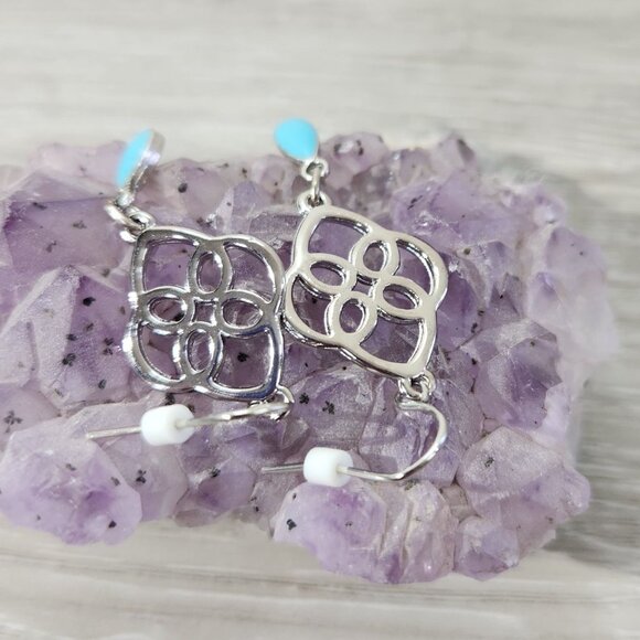 Fashion Jewlery Silvertone Scrollwork With Turquise Color Drop Earings - Picture 4 of 7